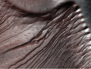 Le mystère des ravines de la planète Mars