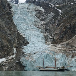 A tsunami caused by a landslide in a Greenland fjord shook the Earth for 9 days